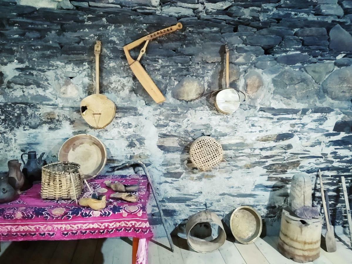 Bed and Breakfast Raul Lushnu Darbaz Mestia Esterno foto