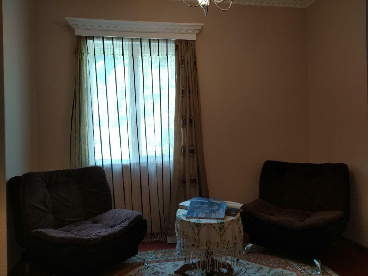 Bed and Breakfast Raul Lushnu Darbaz Mestia Esterno foto