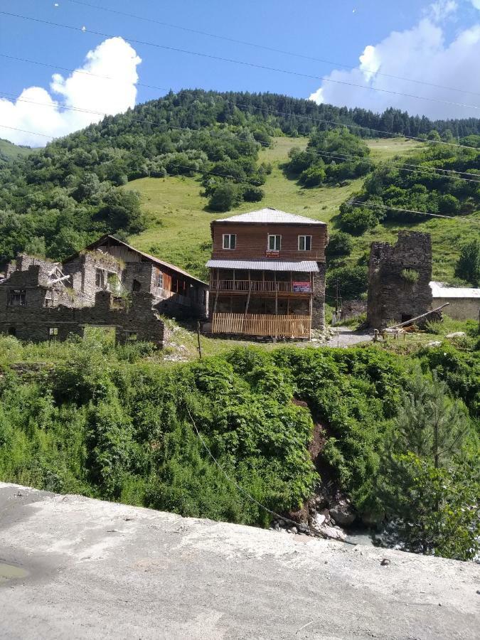 Bed and Breakfast Raul Lushnu Darbaz Mestia Esterno foto